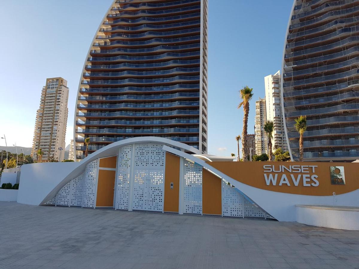 Romero Apartments-Sunset Waves-Benidorm Luaran gambar